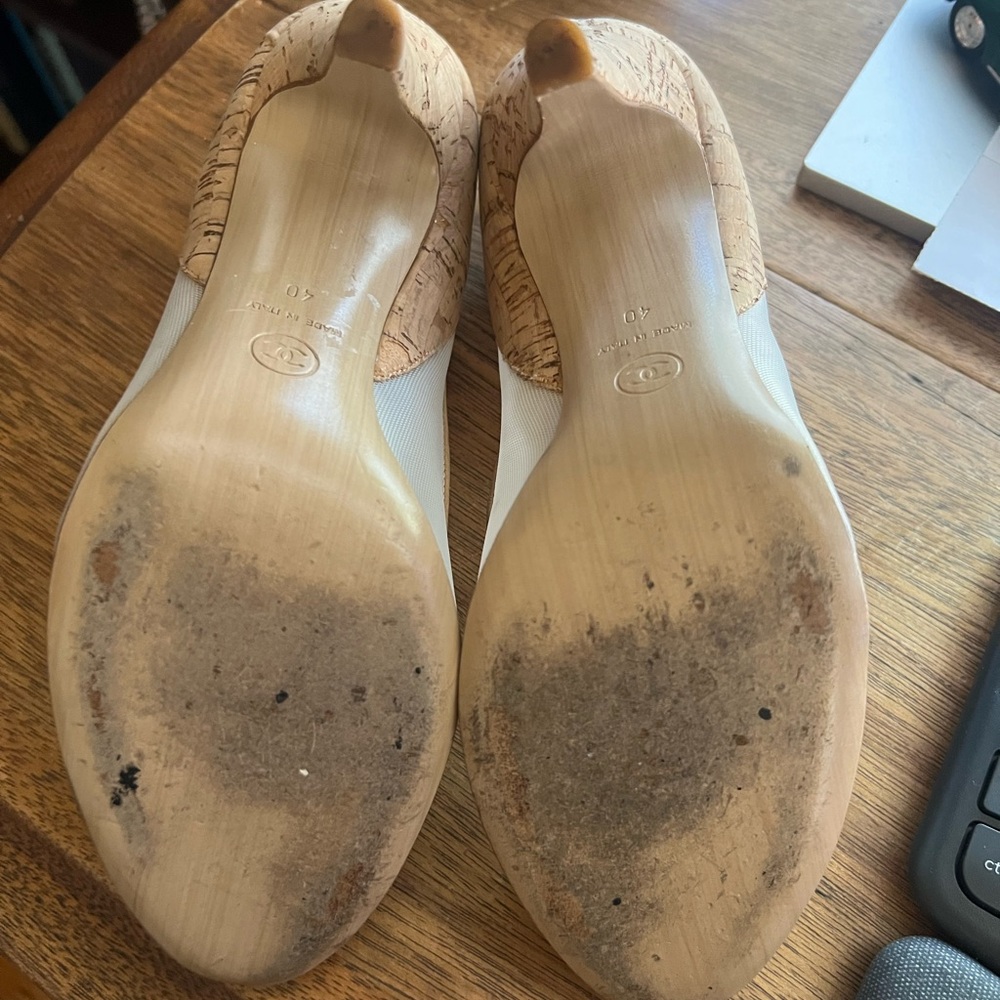 CHANEL 💫 Cork Heels - Picture 4 of 8